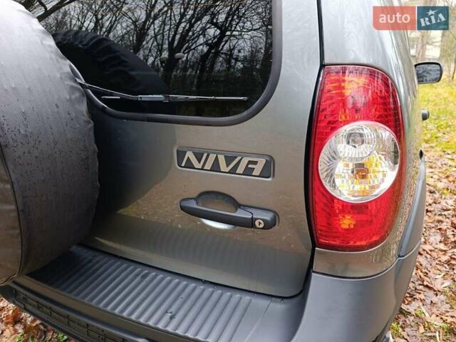 Серый ВАЗ 2123 Niva, объемом двигателя 1.69 л и пробегом 16 тыс. км за 10300 $, фото 5 на Automoto.ua