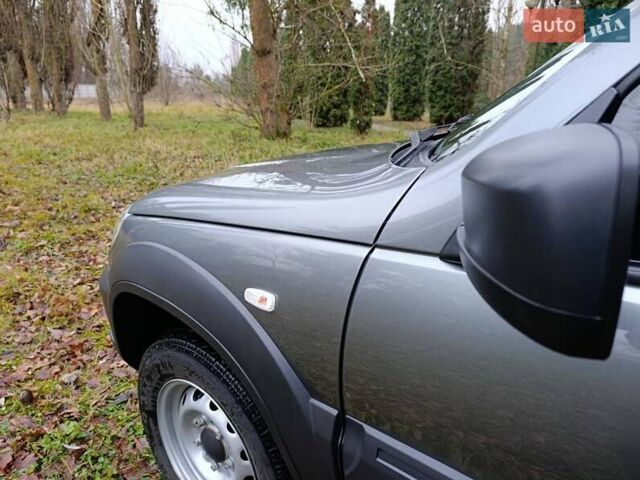 Серый ВАЗ 2123 Niva, объемом двигателя 1.69 л и пробегом 16 тыс. км за 10300 $, фото 45 на Automoto.ua