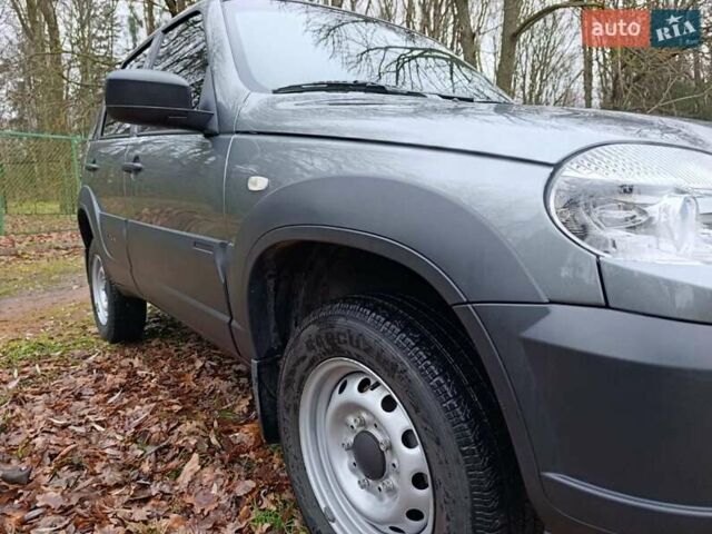 Серый ВАЗ 2123 Niva, объемом двигателя 1.69 л и пробегом 16 тыс. км за 10300 $, фото 50 на Automoto.ua