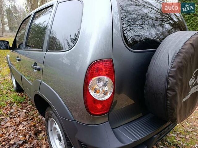 Серый ВАЗ 2123 Niva, объемом двигателя 1.69 л и пробегом 16 тыс. км за 10300 $, фото 12 на Automoto.ua