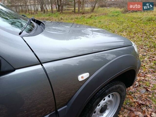 Серый ВАЗ 2123 Niva, объемом двигателя 1.69 л и пробегом 16 тыс. км за 10300 $, фото 10 на Automoto.ua