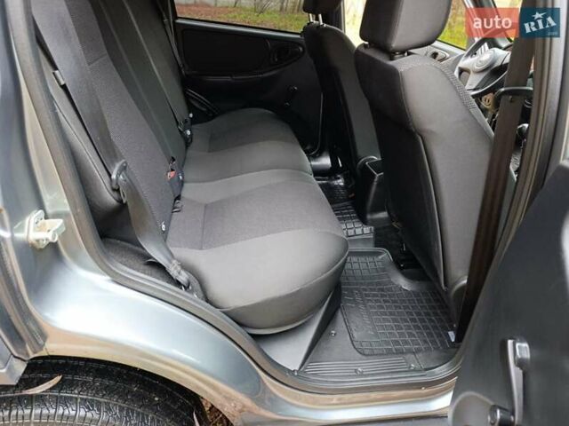 Серый ВАЗ 2123 Niva, объемом двигателя 1.69 л и пробегом 16 тыс. км за 10300 $, фото 25 на Automoto.ua