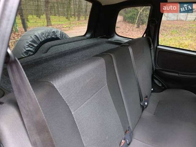 Серый ВАЗ 2123 Niva, объемом двигателя 1.69 л и пробегом 16 тыс. км за 10300 $, фото 22 на Automoto.ua