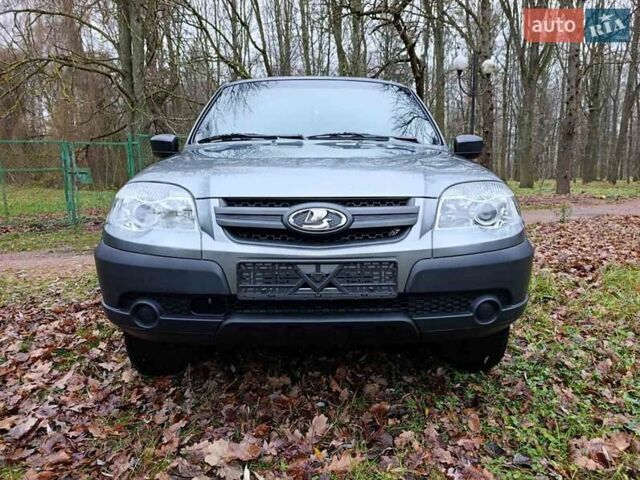 Серый ВАЗ 2123 Niva, объемом двигателя 1.69 л и пробегом 16 тыс. км за 10300 $, фото 1 на Automoto.ua