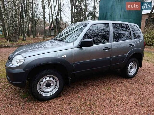 Серый ВАЗ 2123 Niva, объемом двигателя 1.69 л и пробегом 16 тыс. км за 10300 $, фото 51 на Automoto.ua