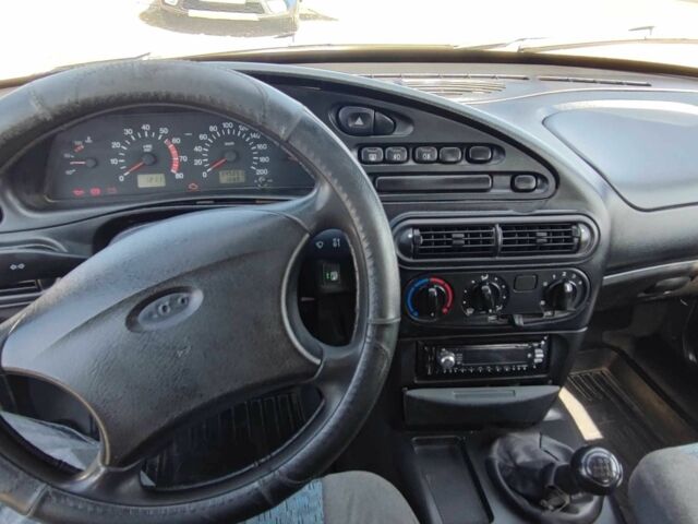 Серый ВАЗ 2123 Niva, объемом двигателя 1.69 л и пробегом 360 тыс. км за 2900 $, фото 10 на Automoto.ua