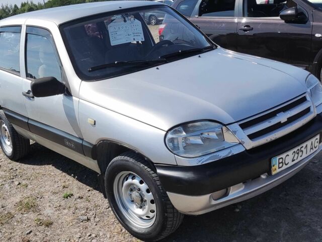 Серый ВАЗ 2123 Niva, объемом двигателя 1.69 л и пробегом 360 тыс. км за 2900 $, фото 4 на Automoto.ua