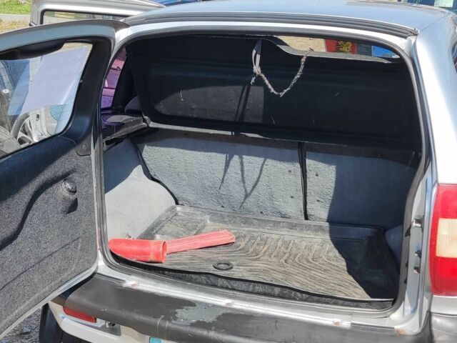 Серый ВАЗ 2123 Niva, объемом двигателя 1.69 л и пробегом 360 тыс. км за 2900 $, фото 7 на Automoto.ua