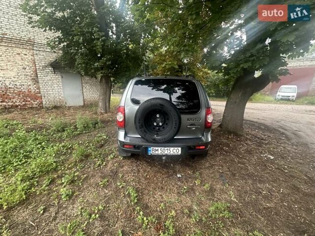 Сірий ВАЗ 2123 Niva, об'ємом двигуна 1.69 л та пробігом 132 тис. км за 8500 $, фото 7 на Automoto.ua