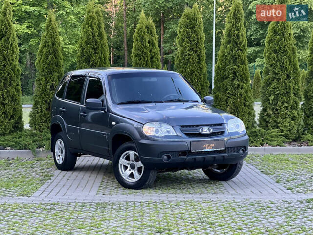 Серый ВАЗ 2123 Niva, объемом двигателя 1.69 л и пробегом 78 тыс. км за 9600 $, фото 18 на Automoto.ua