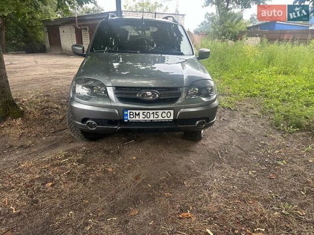 Сірий ВАЗ 2123 Niva, об'ємом двигуна 1.69 л та пробігом 132 тис. км за 8500 $, фото 1 на Automoto.ua