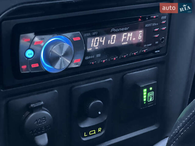 Серый ВАЗ 2123 Niva, объемом двигателя 1.69 л и пробегом 78 тыс. км за 9600 $, фото 30 на Automoto.ua