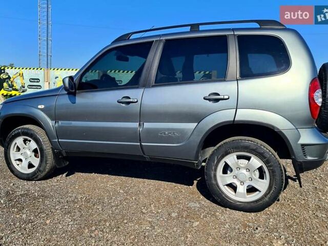 Серый ВАЗ 2123 Niva, объемом двигателя 1.69 л и пробегом 89 тыс. км за 11800 $, фото 8 на Automoto.ua