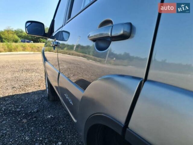 Серый ВАЗ 2123 Niva, объемом двигателя 1.69 л и пробегом 89 тыс. км за 11800 $, фото 12 на Automoto.ua