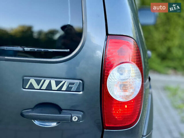 Серый ВАЗ 2123 Niva, объемом двигателя 1.69 л и пробегом 78 тыс. км за 9600 $, фото 21 на Automoto.ua