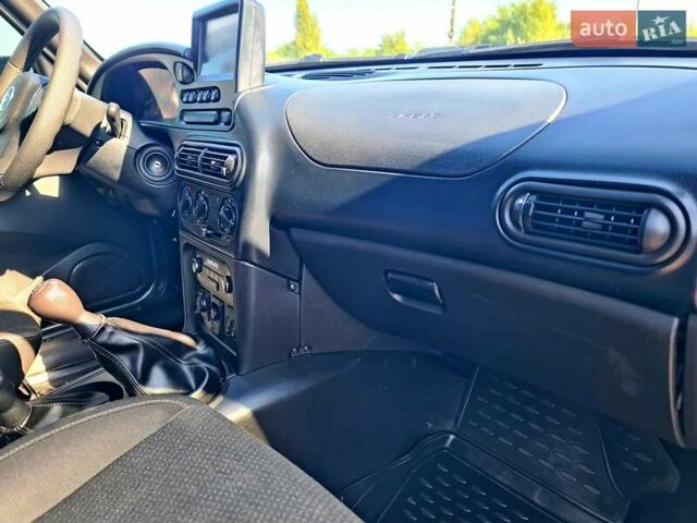 Серый ВАЗ 2123 Niva, объемом двигателя 1.69 л и пробегом 89 тыс. км за 11800 $, фото 22 на Automoto.ua
