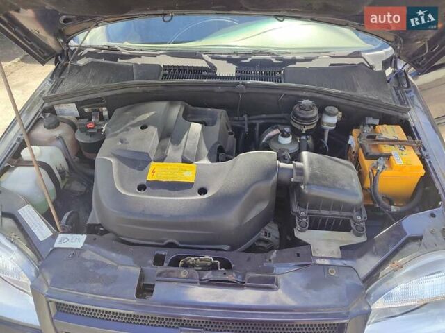 Синій ВАЗ 2123 Niva, об'ємом двигуна 1.69 л та пробігом 102 тис. км за 4300 $, фото 5 на Automoto.ua