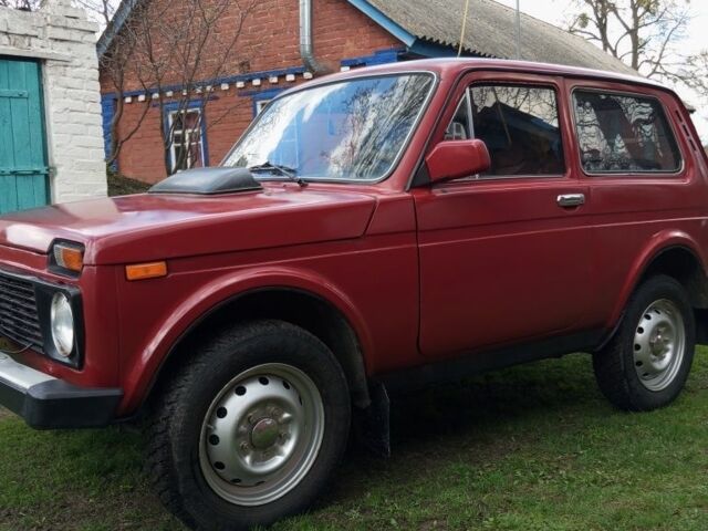 Зеленый ВАЗ 2123 Niva, объемом двигателя 1 л и пробегом 80 тыс. км за 2800 $, фото 3 на Automoto.ua