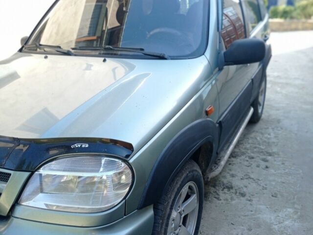 Зелений ВАЗ 2123 Niva, об'ємом двигуна 0 л та пробігом 400 тис. км за 3600 $, фото 6 на Automoto.ua