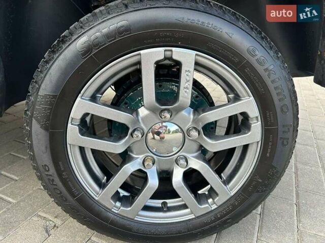 Зеленый ВАЗ 2123 Niva, объемом двигателя 1.69 л и пробегом 250 тыс. км за 4450 $, фото 9 на Automoto.ua
