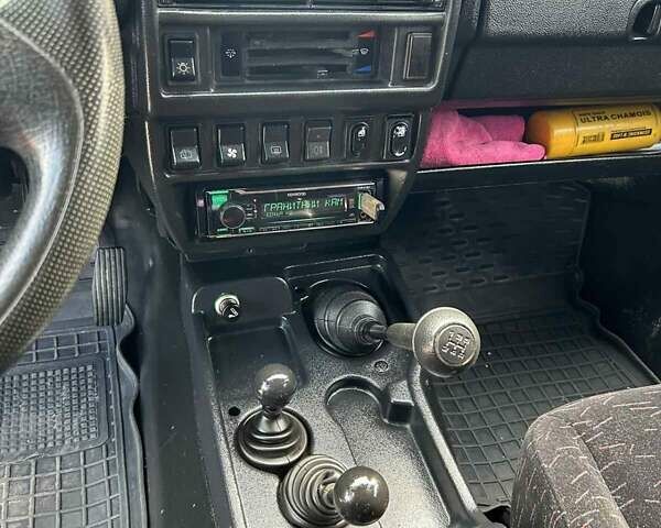 Зеленый ВАЗ 2123 Niva, объемом двигателя 1.69 л и пробегом 250 тыс. км за 4450 $, фото 8 на Automoto.ua