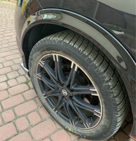 Черный ВАЗ 2129, объемом двигателя 2 л и пробегом 180 тыс. км за 10300 $, фото 4 на Automoto.ua