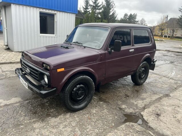 Червоний ВАЗ 2129, об'ємом двигуна 1.7 л та пробігом 228 тис. км за 2000 $, фото 2 на Automoto.ua