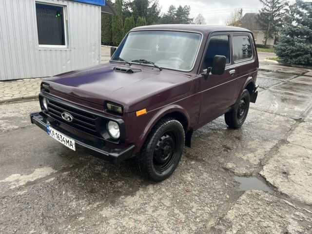 Червоний ВАЗ 2129, об'ємом двигуна 1.7 л та пробігом 228 тис. км за 2000 $, фото 1 на Automoto.ua