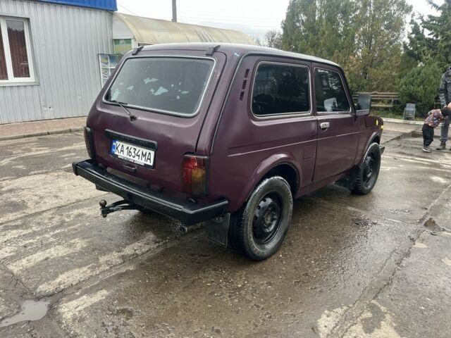 Червоний ВАЗ 2129, об'ємом двигуна 1.7 л та пробігом 228 тис. км за 2000 $, фото 3 на Automoto.ua