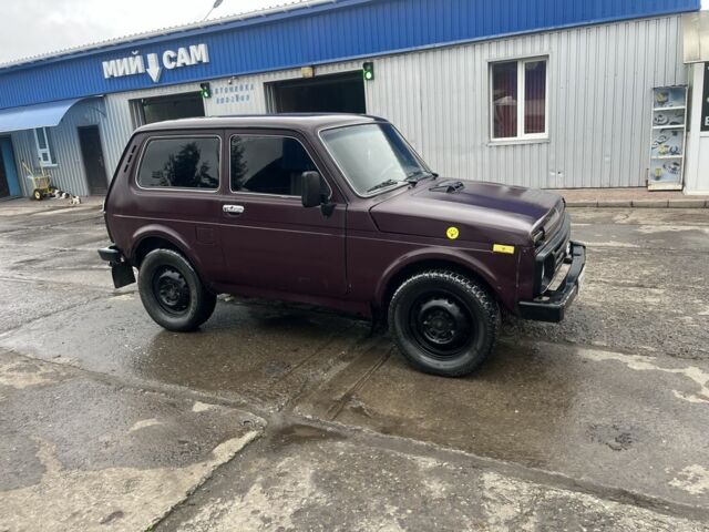 Червоний ВАЗ 2129, об'ємом двигуна 1.7 л та пробігом 228 тис. км за 2000 $, фото 4 на Automoto.ua