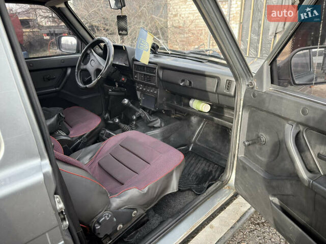 Сірий ВАЗ 2131 Нива, об'ємом двигуна 1.69 л та пробігом 120 тис. км за 5000 $, фото 6 на Automoto.ua