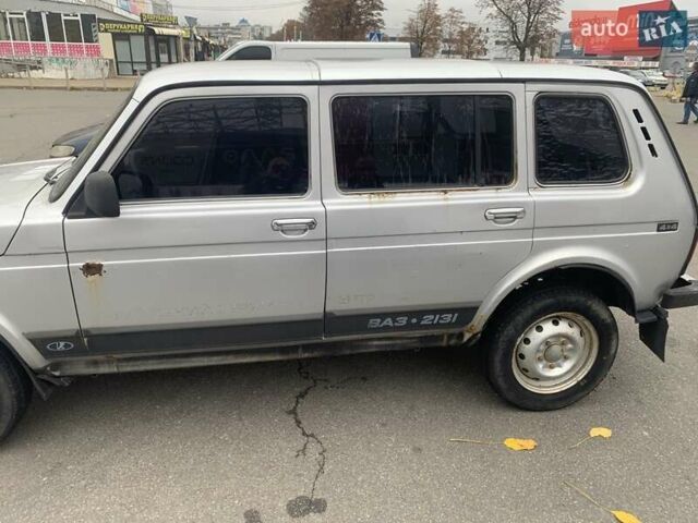 Серый ВАЗ 2131 Нива, объемом двигателя 1.7 л и пробегом 253 тыс. км за 2900 $, фото 8 на Automoto.ua