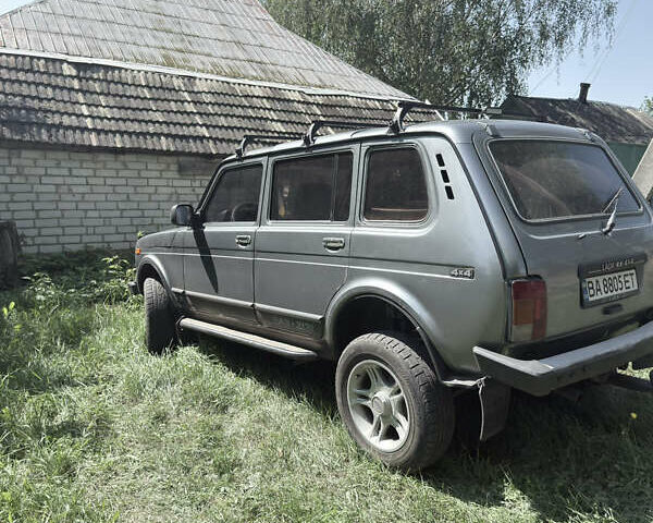 Сірий ВАЗ 2131 Нива, об'ємом двигуна 1.69 л та пробігом 120 тис. км за 5000 $, фото 35 на Automoto.ua