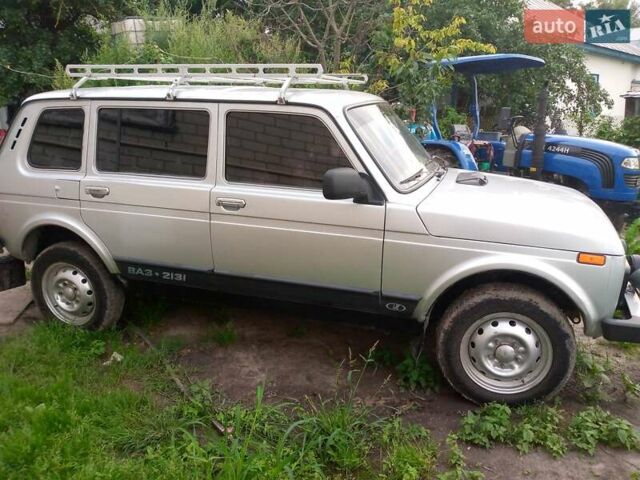 Серый ВАЗ 2131 Нива, объемом двигателя 1.69 л и пробегом 73 тыс. км за 6500 $, фото 1 на Automoto.ua