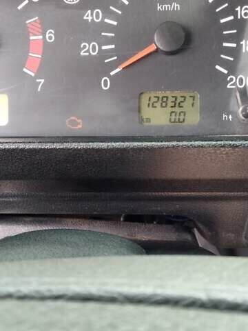 Сірий ВАЗ 2131 Нива, об'ємом двигуна 1.69 л та пробігом 129 тис. км за 5500 $, фото 11 на Automoto.ua