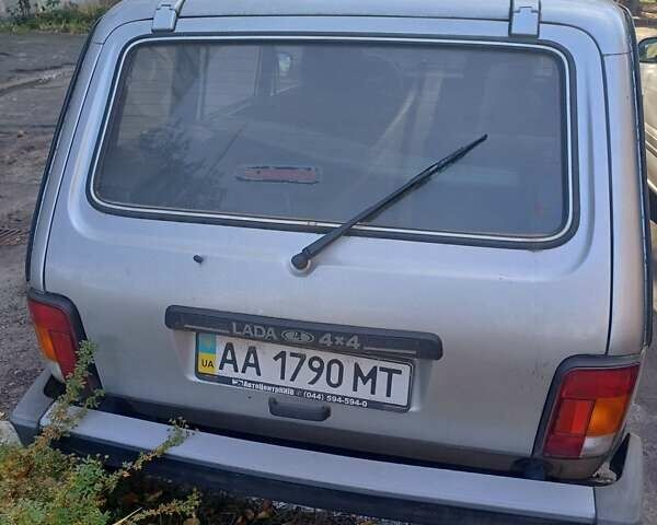 Сірий ВАЗ 2131 Нива, об'ємом двигуна 1.69 л та пробігом 33 тис. км за 8500 $, фото 7 на Automoto.ua