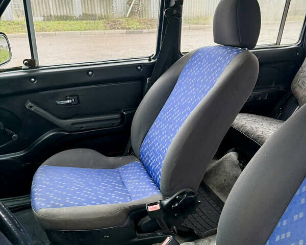 Синий ВАЗ 2131 Нива, объемом двигателя 1.9 л и пробегом 177 тыс. км за 3000 $, фото 21 на Automoto.ua