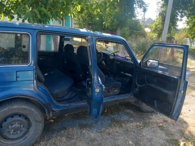 Синій ВАЗ 2131 Нива, об'ємом двигуна 1.8 л та пробігом 2 тис. км за 2000 $, фото 3 на Automoto.ua