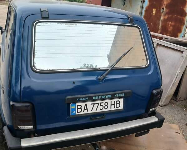 Синий ВАЗ 2131 Нива, объемом двигателя 1.7 л и пробегом 250 тыс. км за 3500 $, фото 3 на Automoto.ua