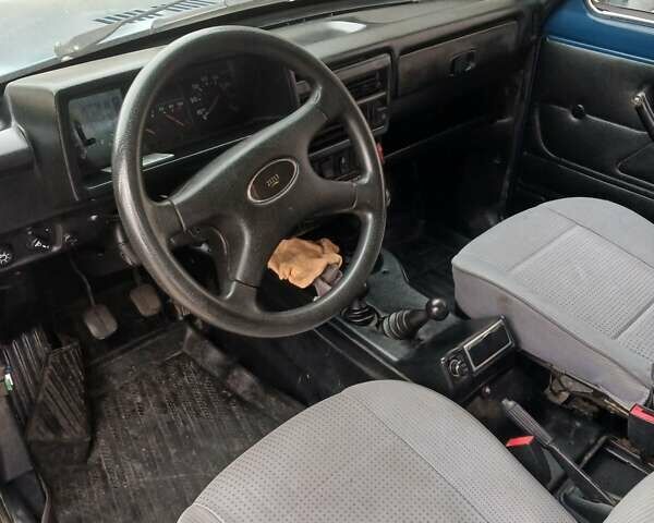 Синий ВАЗ 2131 Нива, объемом двигателя 1.7 л и пробегом 250 тыс. км за 3500 $, фото 5 на Automoto.ua