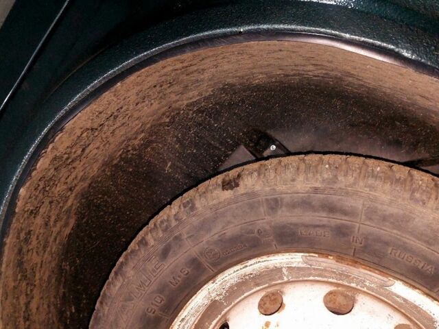 Зелений ВАЗ 2131 Нива, об'ємом двигуна 1.7 л та пробігом 250 тис. км за 2464 $, фото 12 на Automoto.ua