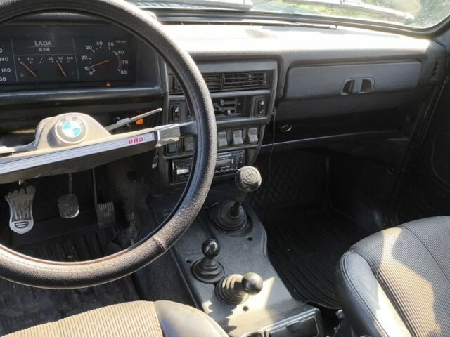 Зеленый ВАЗ 2131 Нива, объемом двигателя 0 л и пробегом 1000 тыс. км за 3200 $, фото 5 на Automoto.ua