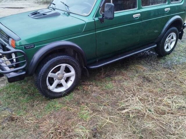 Зеленый ВАЗ 2131 Нива, объемом двигателя 1.7 л и пробегом 207 тыс. км за 3500 $, фото 2 на Automoto.ua