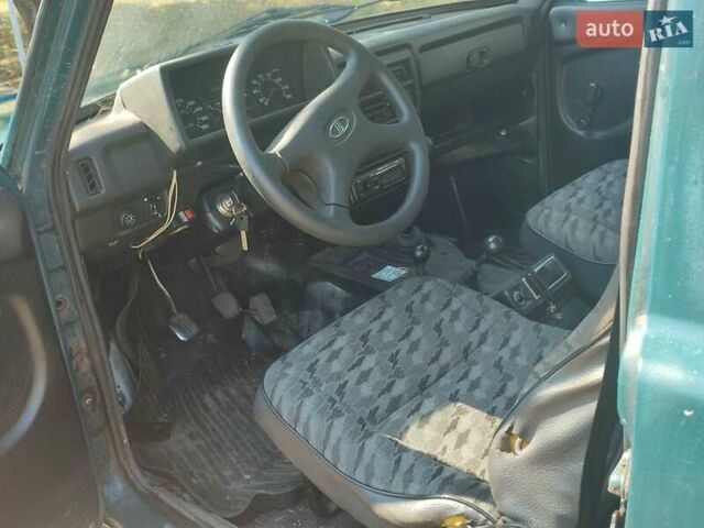 Зеленый ВАЗ 2131 Нива, объемом двигателя 1.7 л и пробегом 228 тыс. км за 2500 $, фото 4 на Automoto.ua