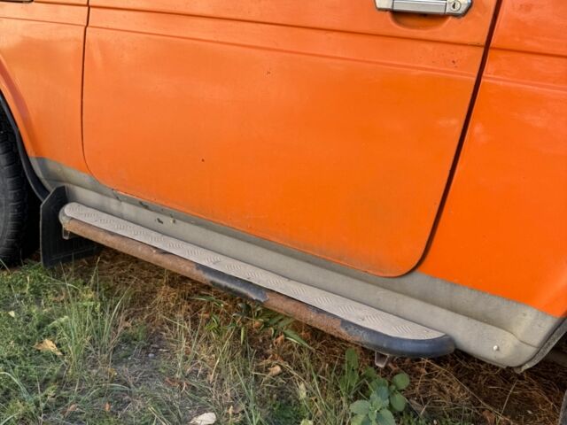 Оранжевый ВАЗ 2131 Нива, объемом двигателя 1.6 л и пробегом 277 тыс. км за 1800 $, фото 6 на Automoto.ua