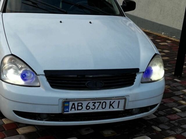 Белый ВАЗ 2170 Priora, объемом двигателя 1.6 л и пробегом 260 тыс. км за 1750 $, фото 4 на Automoto.ua