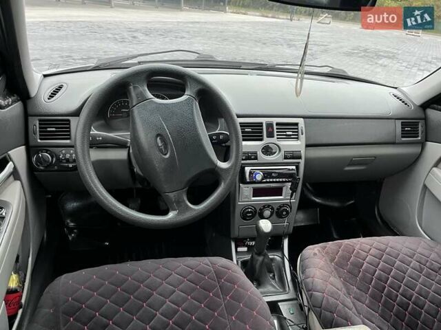 Білий ВАЗ 2170 Priora, об'ємом двигуна 1.6 л та пробігом 299 тис. км за 2990 $, фото 33 на Automoto.ua
