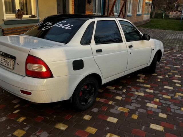 Белый ВАЗ 2170 Priora, объемом двигателя 1.6 л и пробегом 260 тыс. км за 1750 $, фото 3 на Automoto.ua