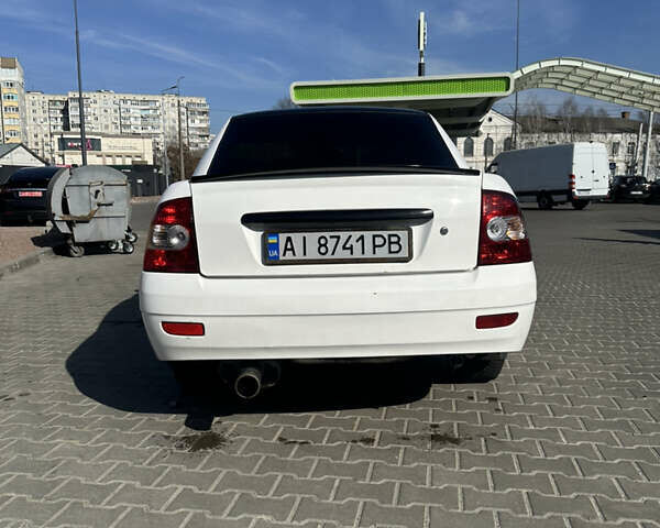 Белый ВАЗ 2170 Priora, объемом двигателя 1.6 л и пробегом 198 тыс. км за 2900 $, фото 6 на Automoto.ua