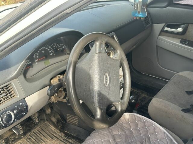 ВАЗ 2170 Priora 2008 в Херсоне на Automoto.ua Белый ВАЗ 2170 Priora, объемом двигателя 1.6 л и пробегом 1 тыс. км за 1600 $, фото 4 на Automoto.ua